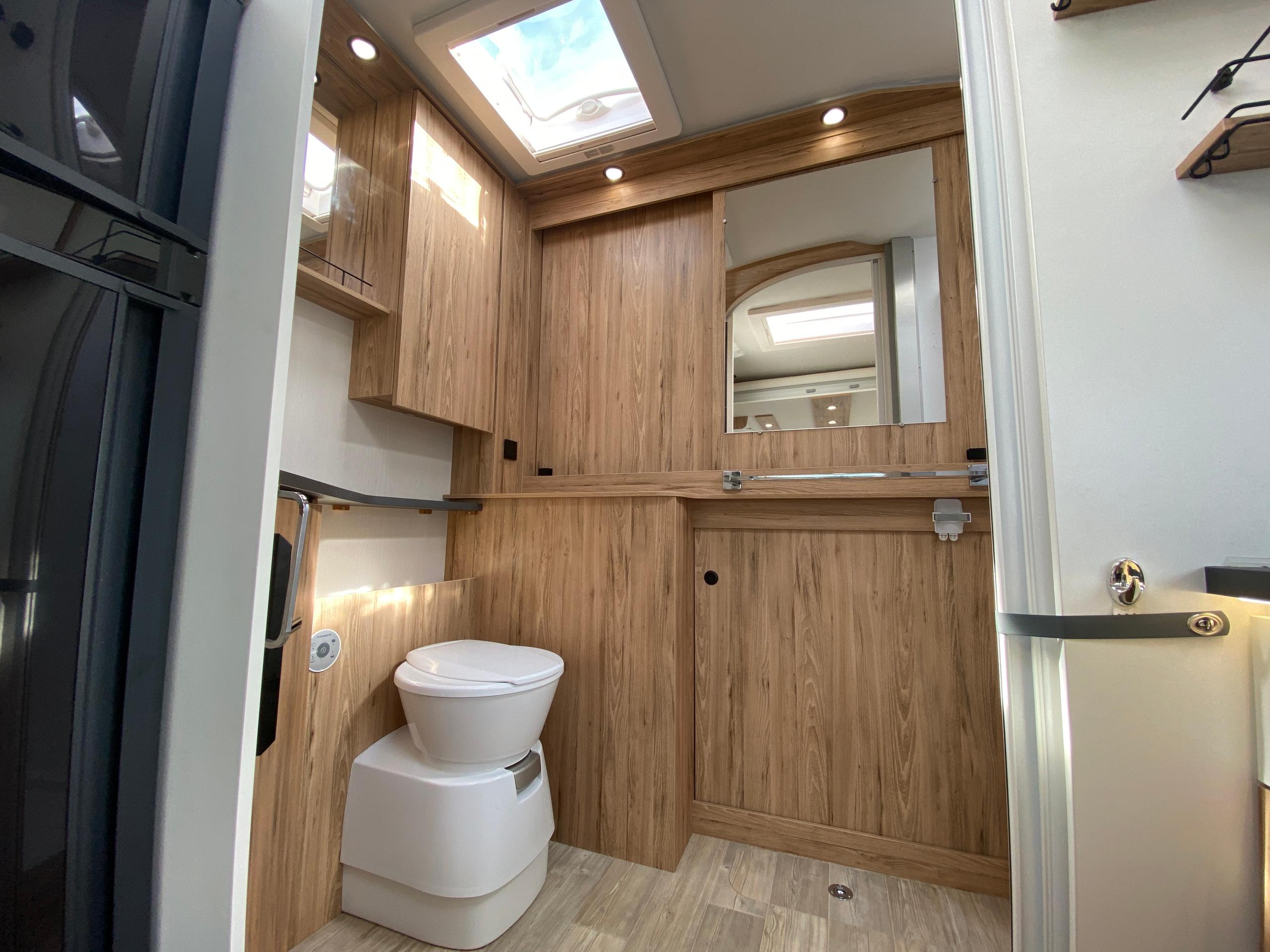 Pilote P696 D Evidence Fiat Ducato 2.3 140bhp Automatic