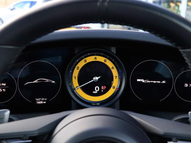 PORSCHE 911 Photo 28