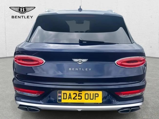 BENTLEY Bentayga Photo 11