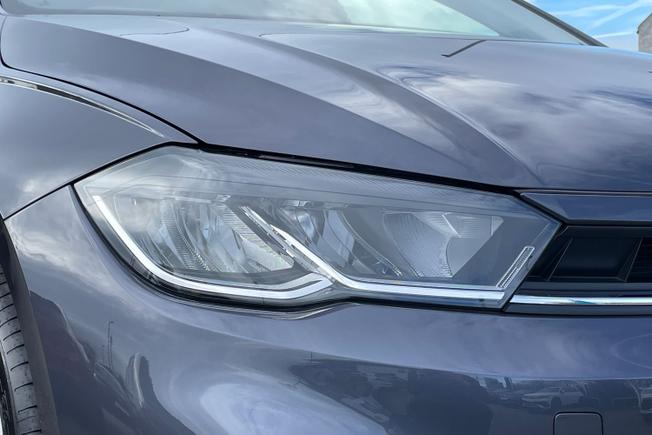 VOLKSWAGEN Polo Photo 18