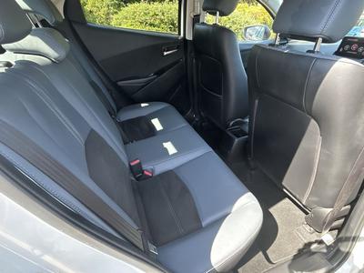 Mazda Mazda2 Photo 10