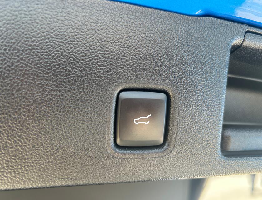 Ford Kuga Photo 6b8a3cb2-fd4f-4aec-ab86-c0c97b18bb58.jpg