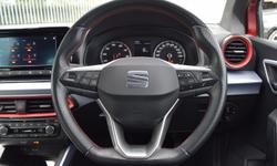 SEAT ARONA Photo 13