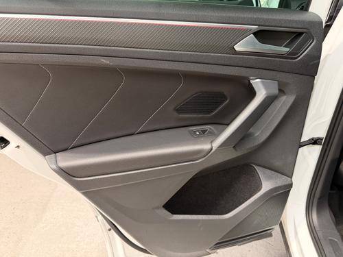Volkswagen Tiguan Photo 6ba6fea2-d014-43f3-a234-3142b5cb16fd.jpeg