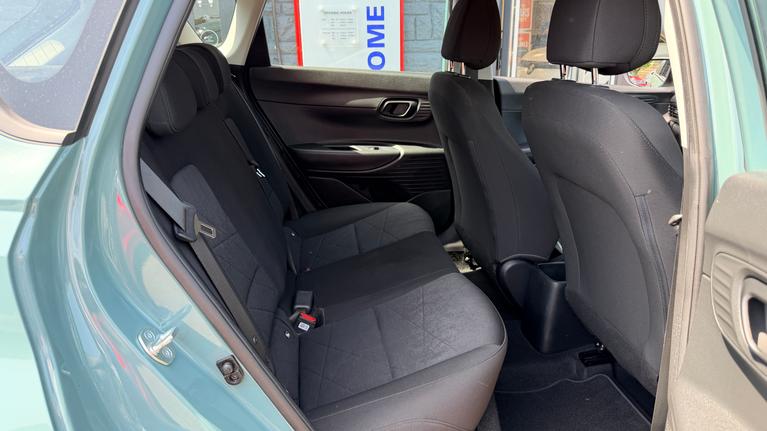 Used Hyundai BAYON WM23EUL 6
