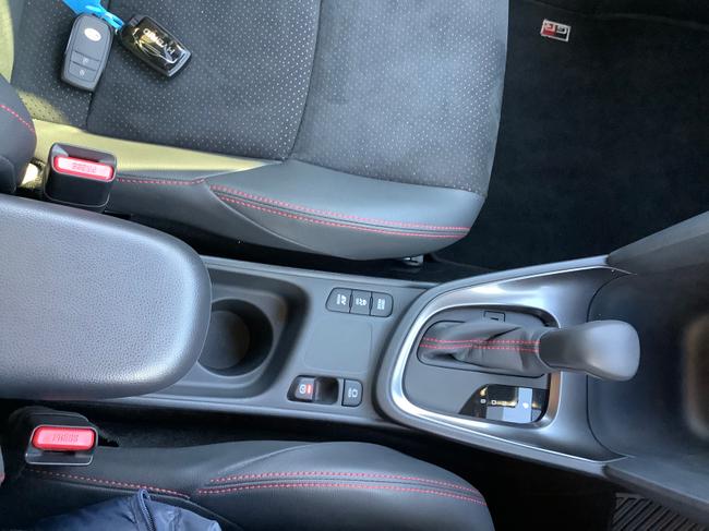 Toyota Yaris Cross Photo 6bc0f9e4-a355-4a5b-987e-9a8835dc5a3e.JPG