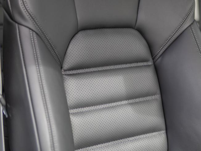 PORSCHE Macan Photo 11