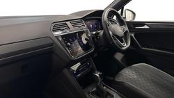 VOLKSWAGEN Tiguan Photo 2