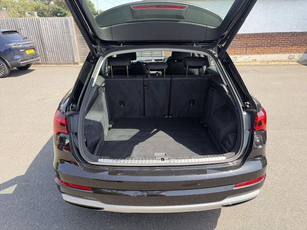 Audi Q3 Photo 15