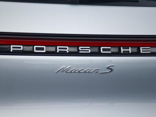 PORSCHE Macan Photo 14