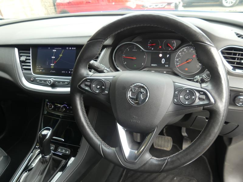 Vauxhall Grandland X Photo 6bfa2ffb-adaf-4aba-99ad-091277cb5413.jpg