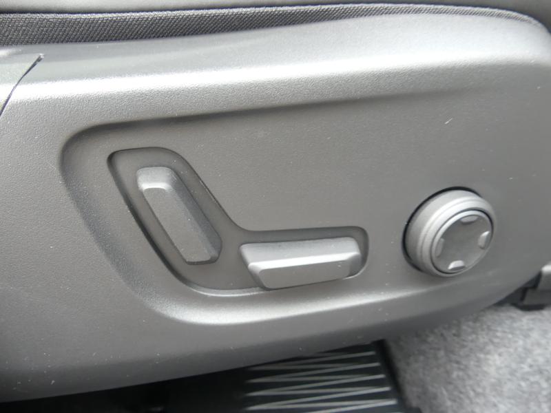 Volvo XC40 Photo 6bfa9507-4d50-44a8-a2e7-9fbd11687d39.jpg
