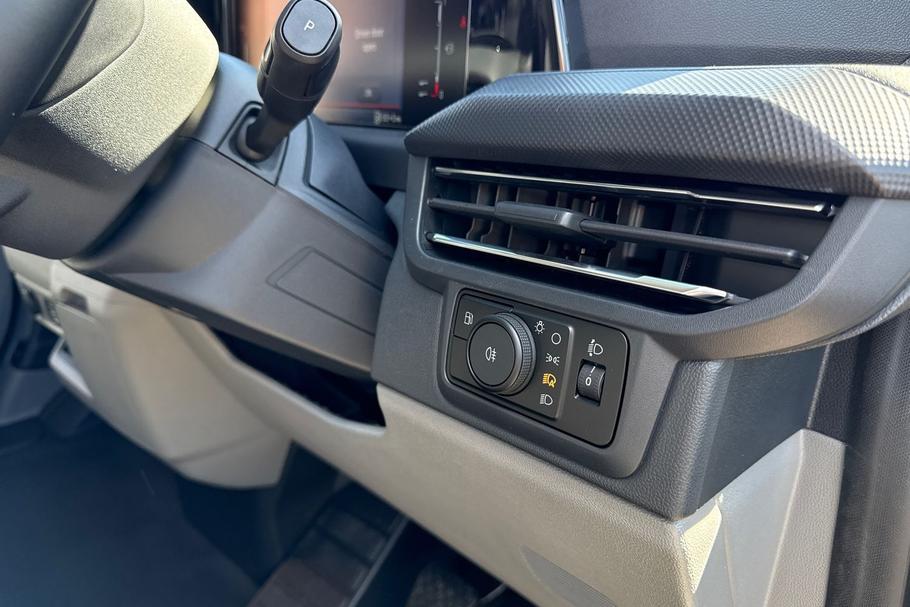 Used Ford CUSTOM CUSTOMPHEV17 18
