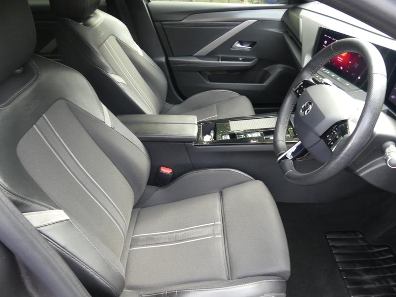 Vauxhall Astra Photo 6c4a3905-6028-43dc-b486-80fa03f7d375.jpg