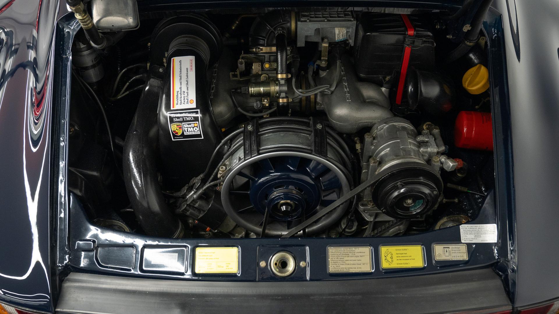 Porsche 911 Carrera Photo 6c5788b7-3a02-4053-8435-f3e8a06fa6ad.jpg