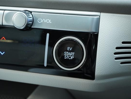 Hyundai IONIQ 6 Photo 6c5cba52-0157-47c9-8798-2f044fe3f3ef.jpg