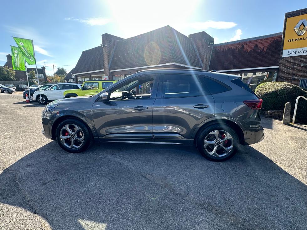 Ford Kuga Photo 6c72da9d-be85-4605-bb88-1032dad8d784.jpeg