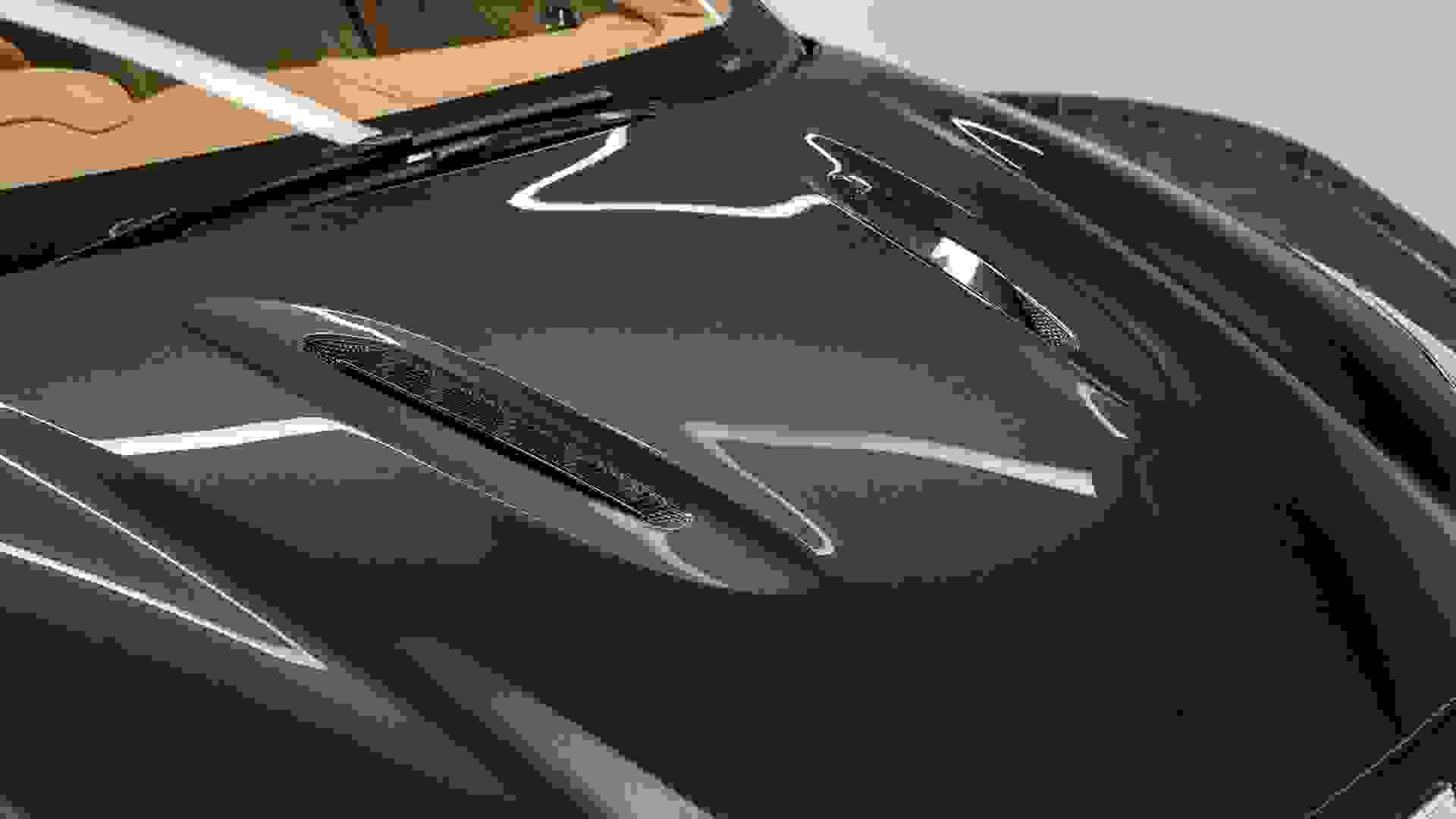 Aston Martin DBX Photo 6c8194b1-1f47-42bc-bd21-d55c517fa0ec.jpg