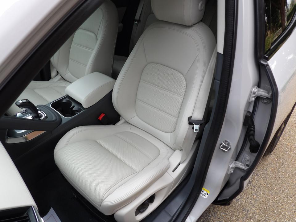 Used Jaguar E-PACE YK20UZL 2
