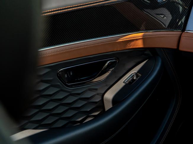 BENTLEY Continental GT Photo 32