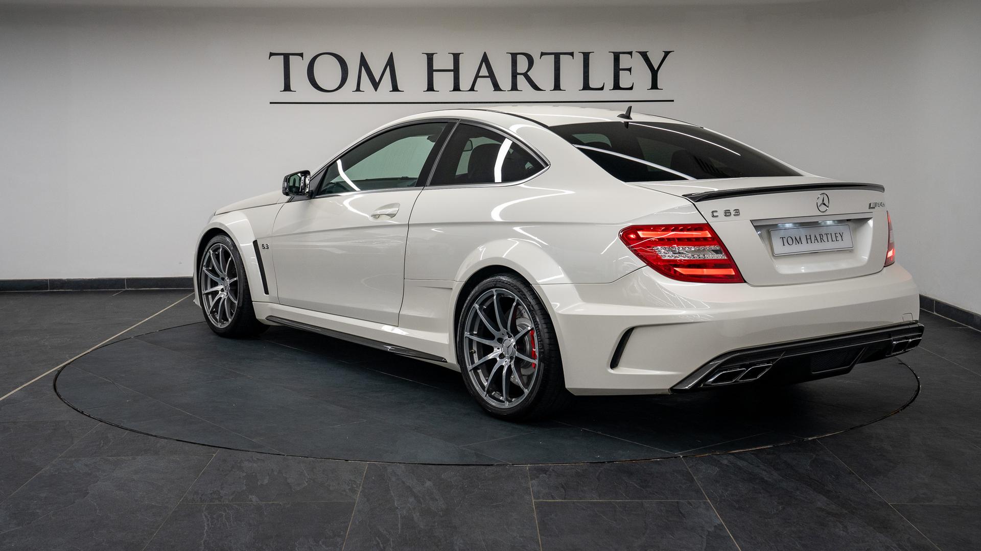 Mercedes-Benz C63 AMG Photo 6c8f062f-b159-4926-b0a9-14c18724a4f8.jpg
