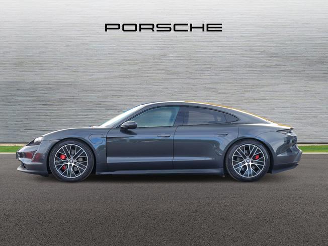 PORSCHE Taycan Photo 5