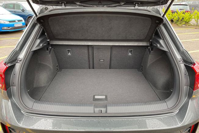 VOLKSWAGEN T-Roc Photo 9