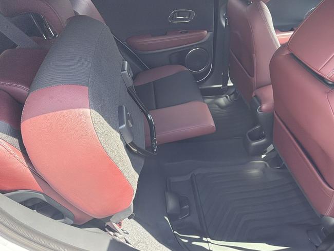 Honda HR-V Photo 6cbe1c36-e31e-458c-8a33-a02de4147cc4.jpg