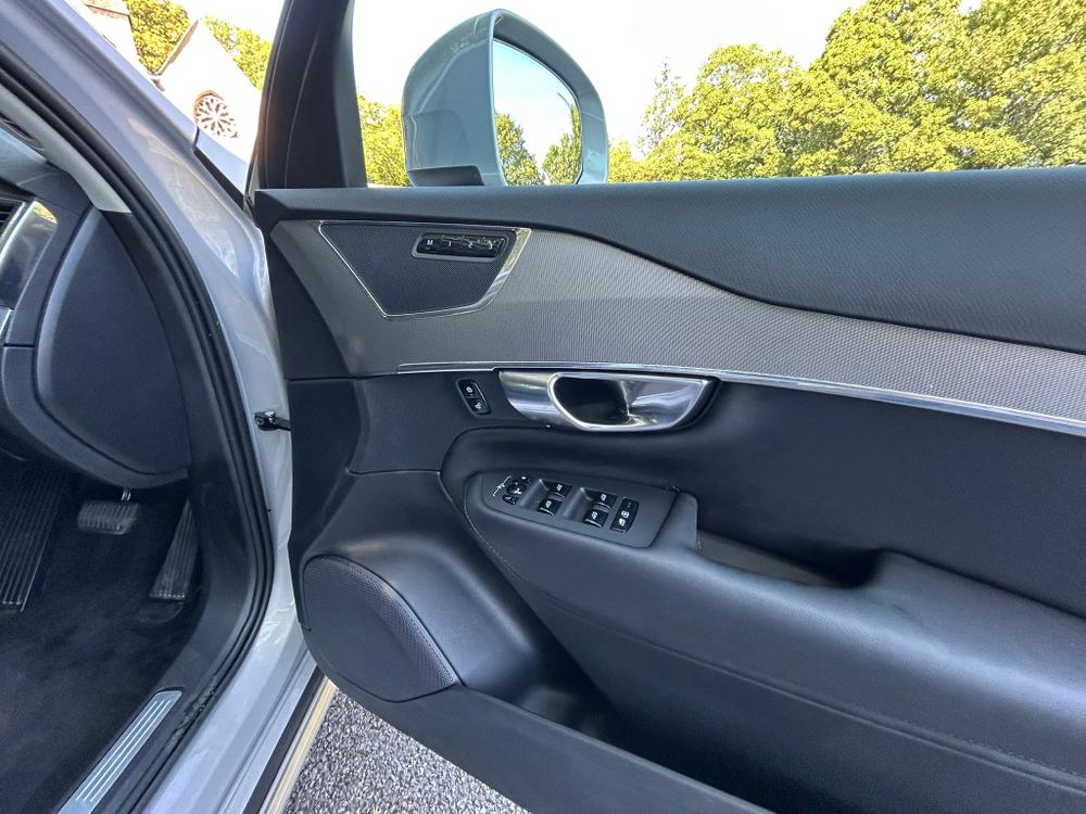 Used Volvo XC90 WF23THX 30