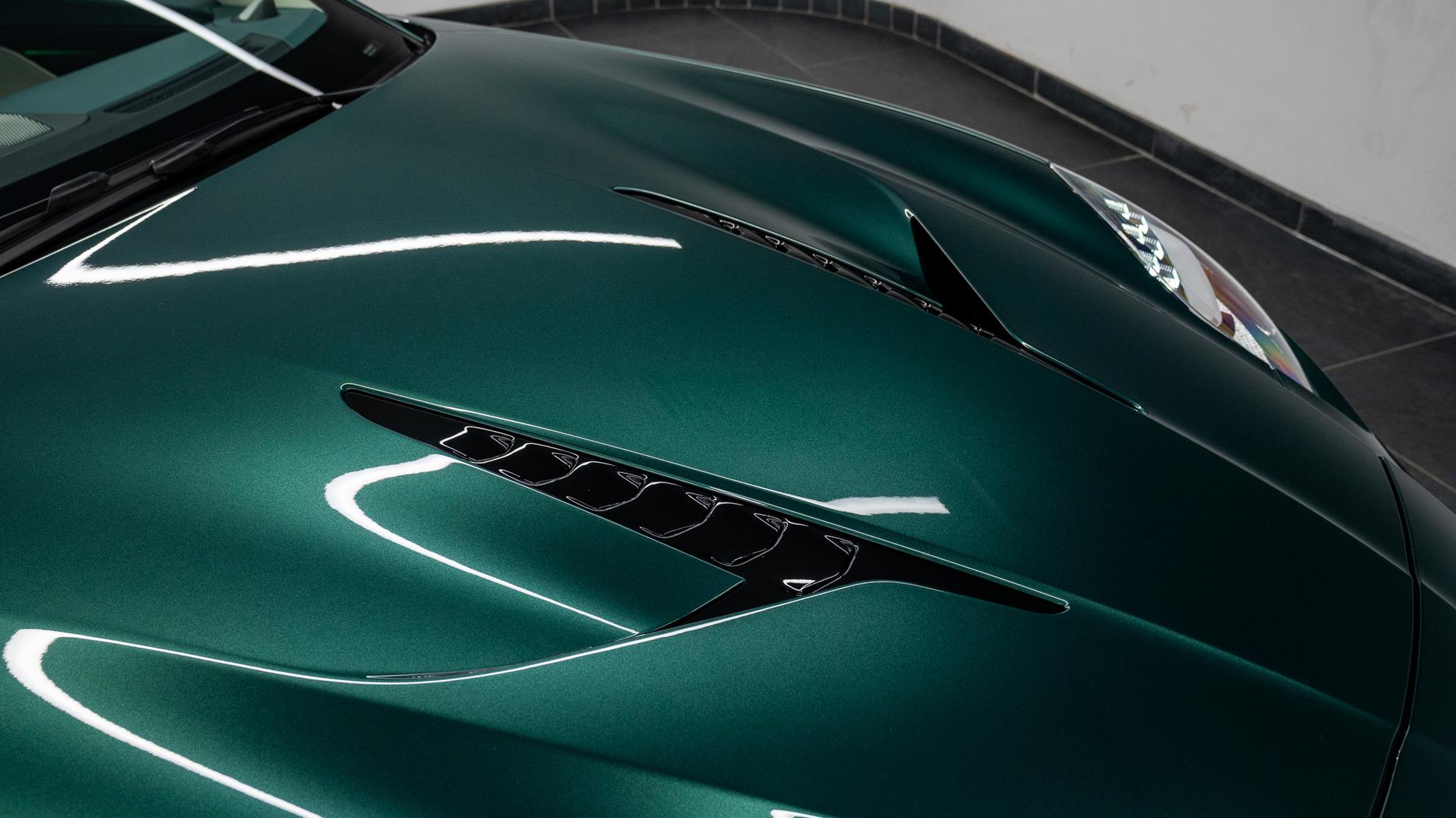 Aston Martin Vanquish Photo 6cc55df5-d7ac-4d44-af29-d40b2ef9a08d.jpg