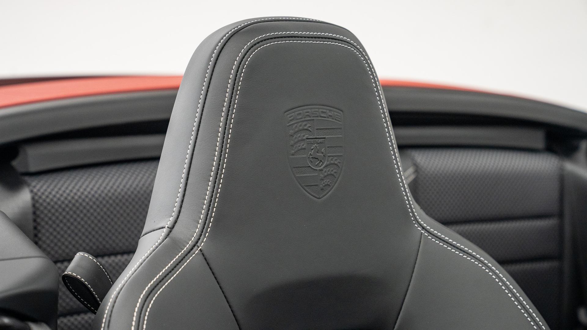 Porsche 911 Photo 6cd5c2d7-2a47-4a1d-9e7e-9bf31910223d.jpg
