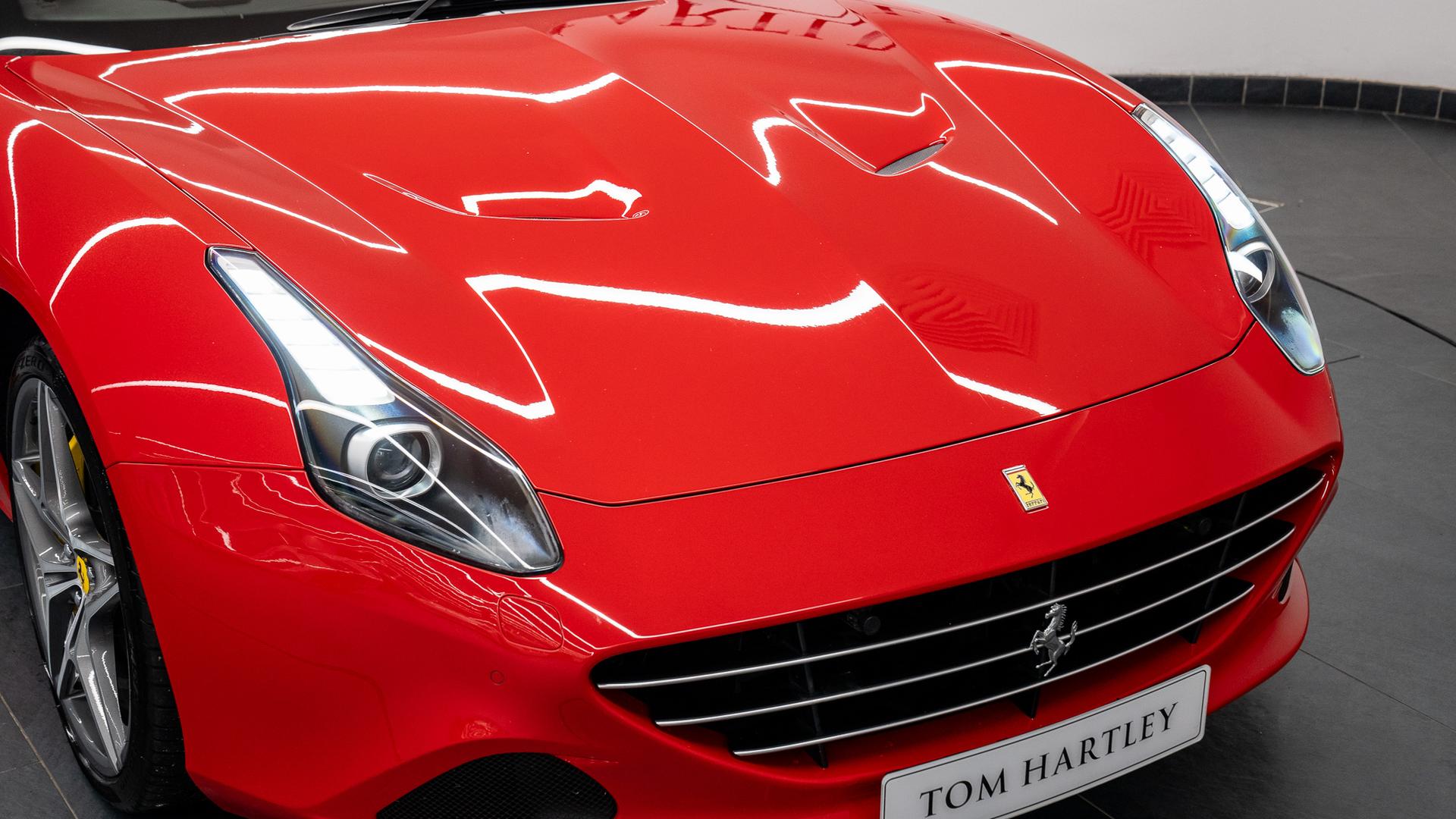Ferrari California Photo 6cdb9353-0d82-49ae-b43e-7face2c67590.jpg