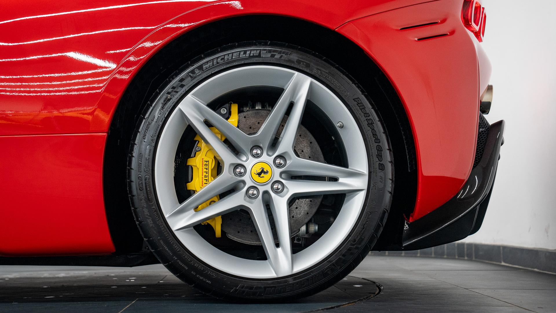 Ferrari SF90 Photo 6d0b4c82-fc7f-450f-ade4-acf8b28b6b0a.jpg