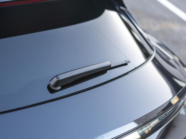 PORSCHE Taycan Photo 37