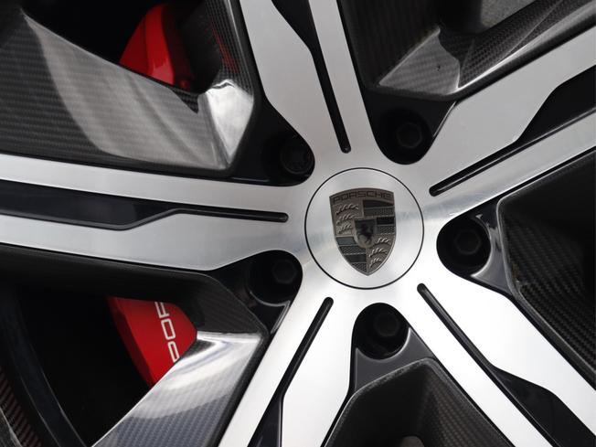 PORSCHE Macan Photo 12