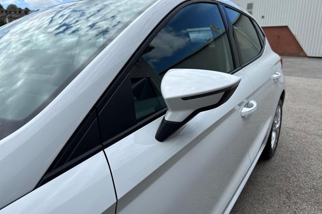 SEAT Ibiza Photo 27