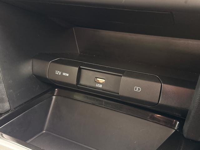 Kia Ceed Photo 6d542b91-fae3-49f5-9a71-70faf4fa7341.jpg