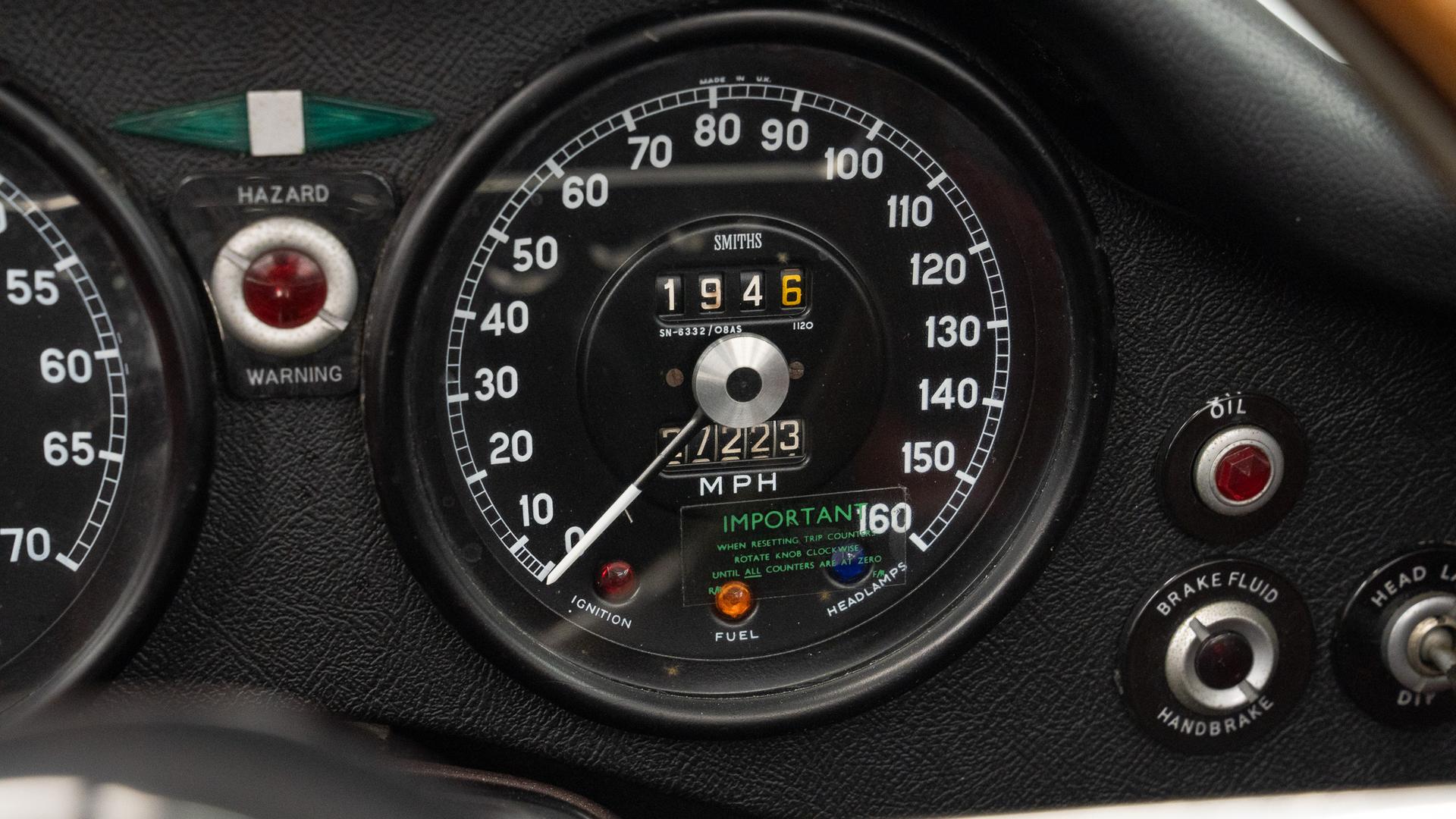 Jaguar E-Type Photo 6d557305-0620-4f14-995b-031354cf0954.jpg