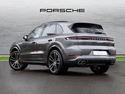 PORSCHE Cayenne Photo 2
