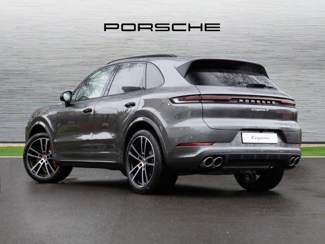 PORSCHE Cayenne Photo 2