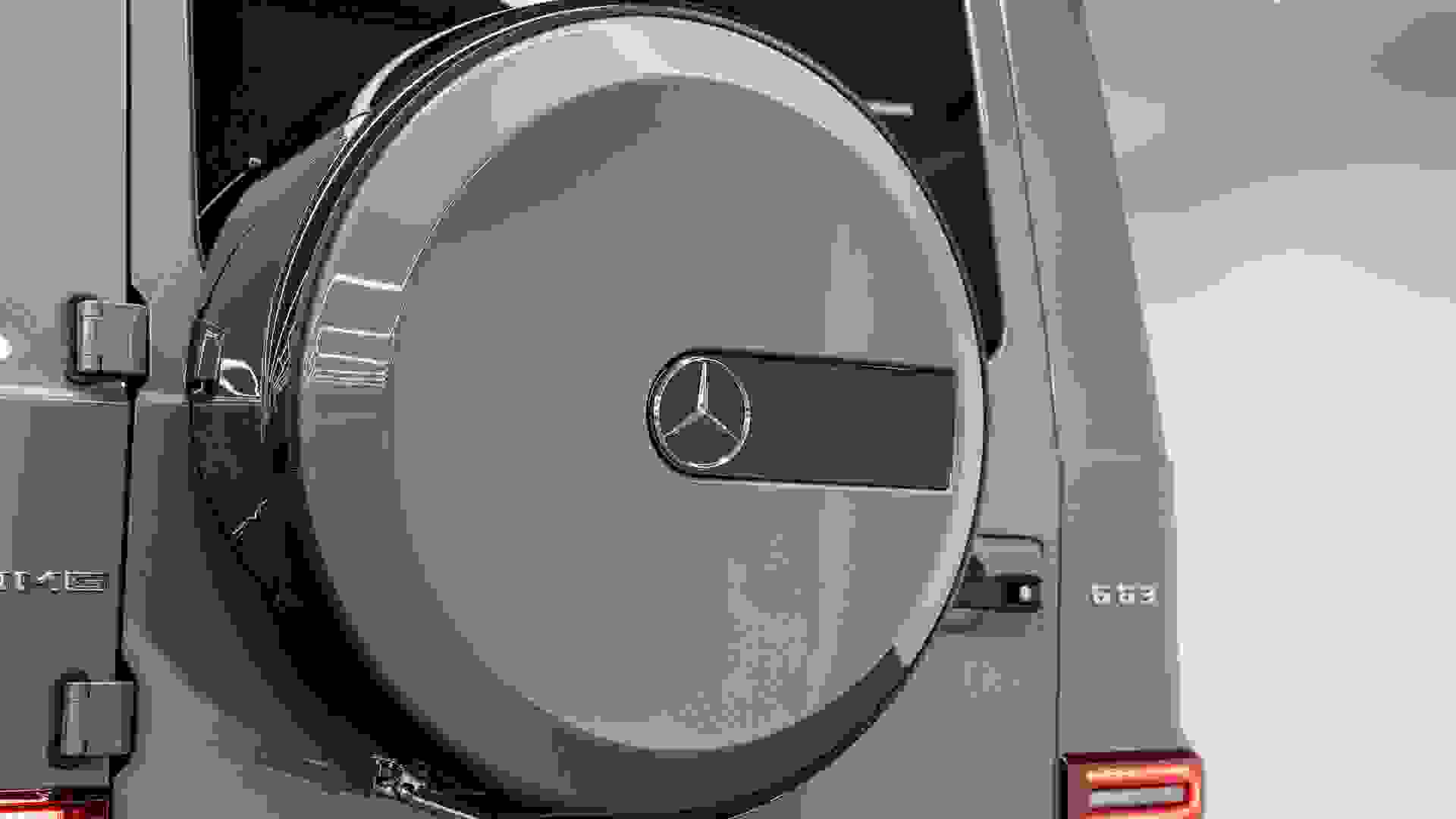 Mercedes-Benz G-CLASS Photo 6d69e300-7242-448a-b8f9-346b29ba44fc.jpg
