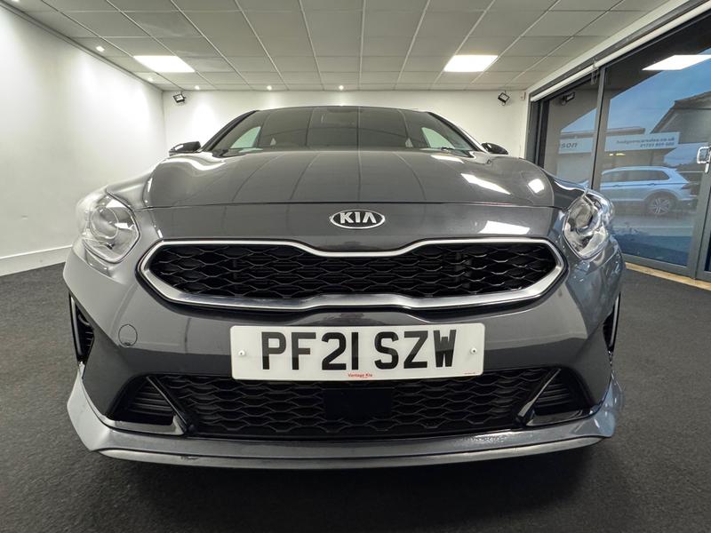 Kia ProCeed Photo 6d77996e-45ad-4901-a664-217975165221.jpg