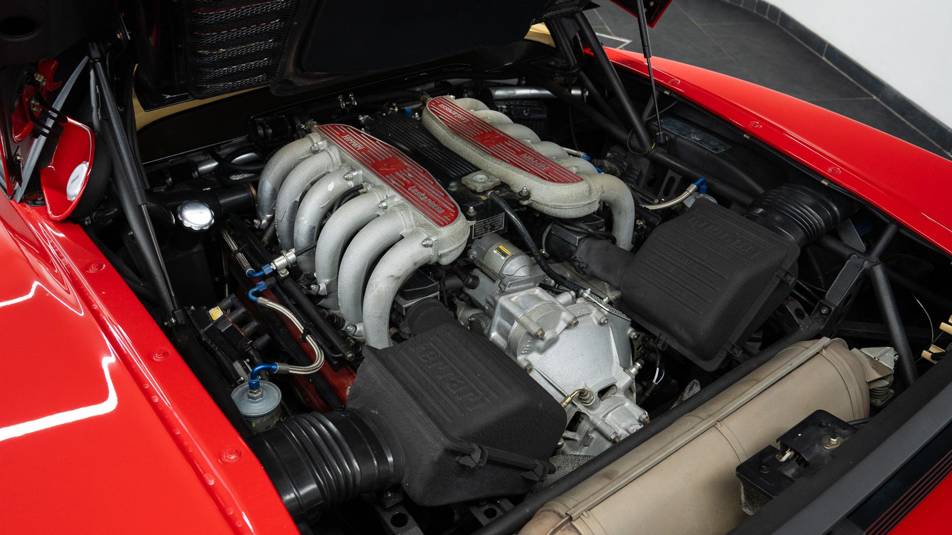Ferrari 512 Photo 6d7e3687-d52e-4306-955b-17ba6e16ddc4.jpg