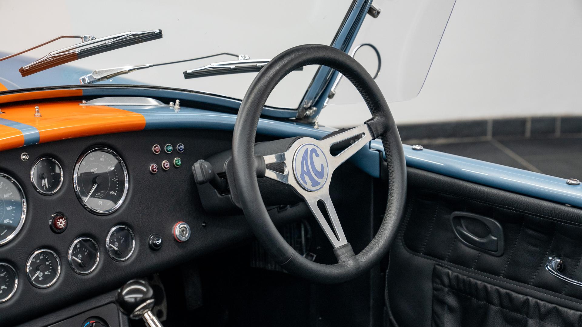 AC Cobra 378 Photo 6d87435d-61b0-4305-b90e-a3331eefdbea.jpg
