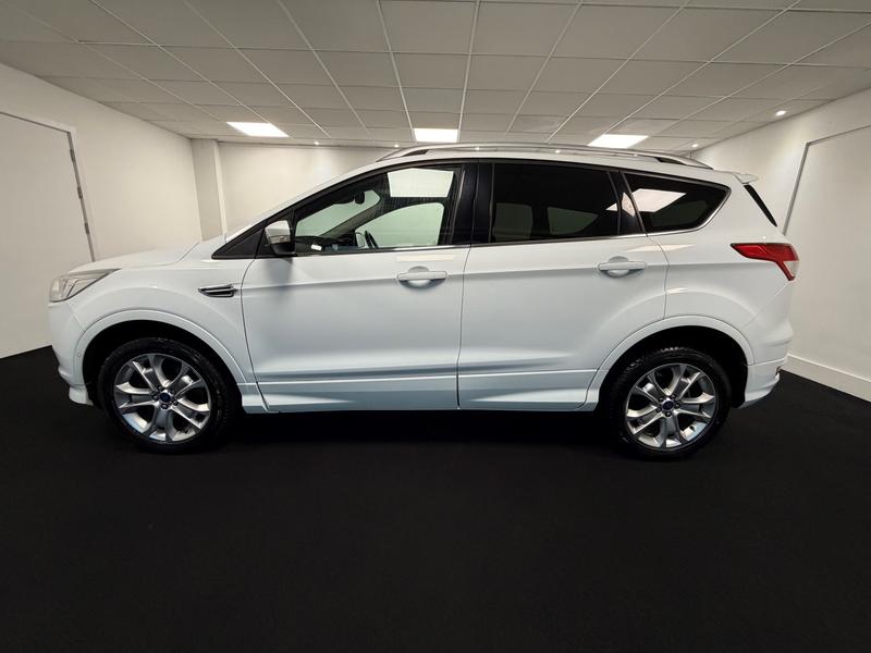 Ford Kuga Photo 6d946826-63b6-4c25-85ad-85defec1652e.jpg