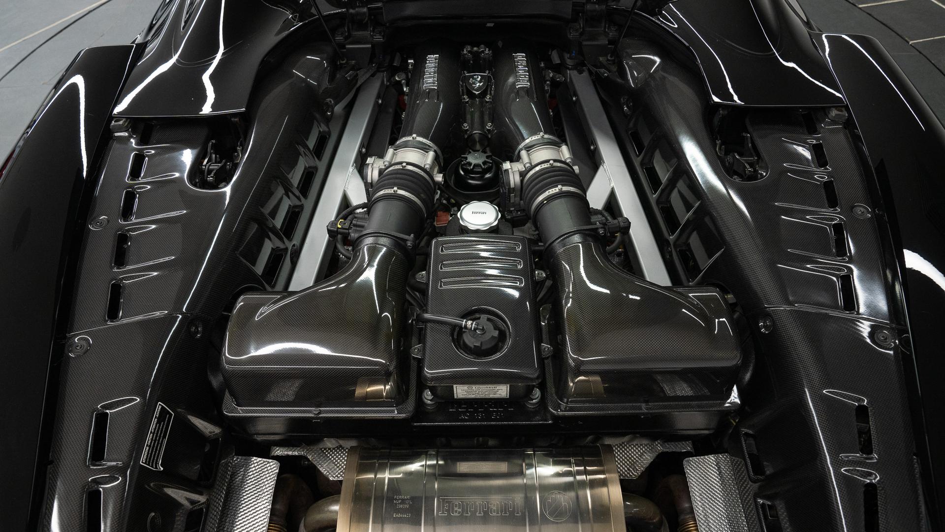 Ferrari 430 Photo 6d954f8b-f16a-4416-ae3b-1fd480daedcd.jpg
