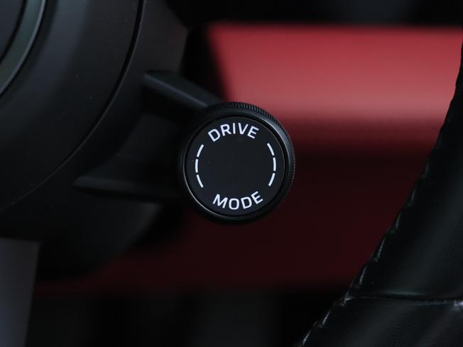PORSCHE Taycan Photo 28