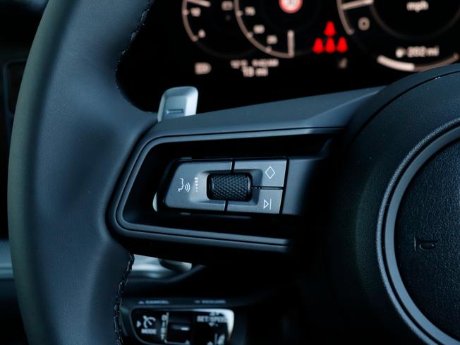 PORSCHE Cayenne Photo 18