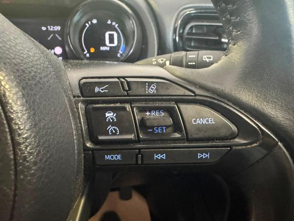 Used Toyota Yaris VK70OSE 17