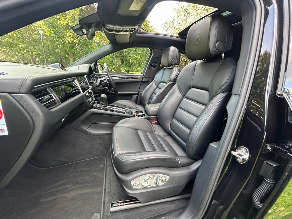 Used Porsche Macan YO72UHW 31
